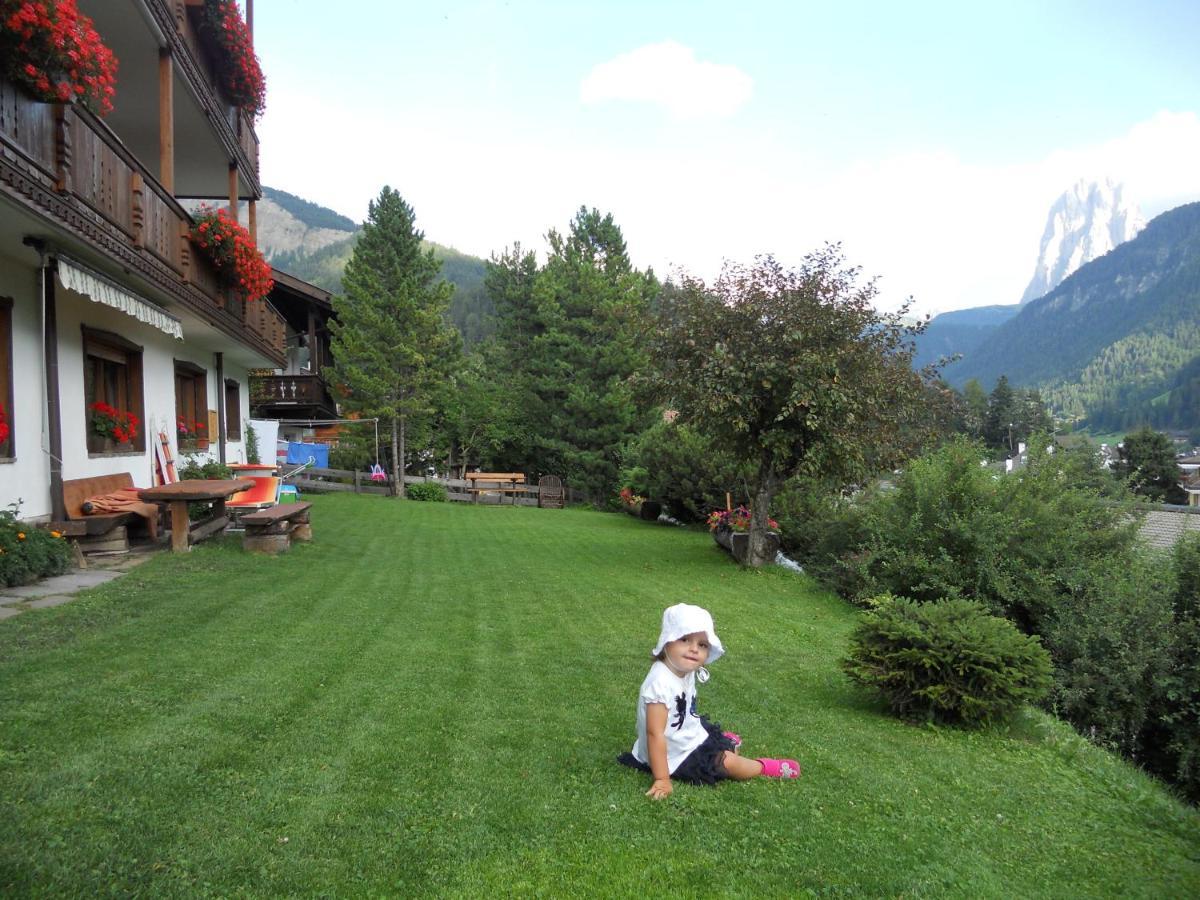 Garni Alba Bed & Breakfast Ortisei Exteriér fotografie