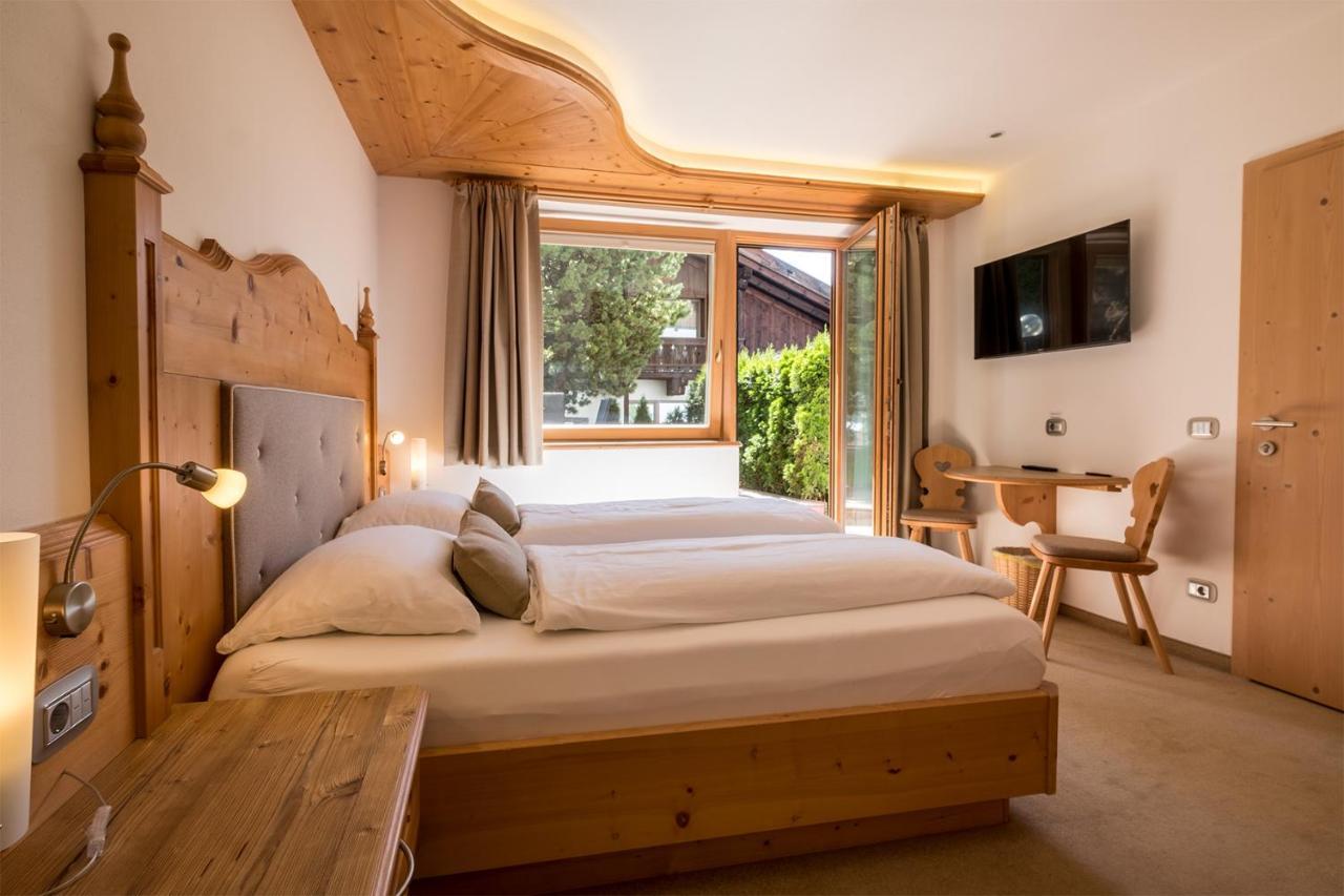 Garni Alba Bed & Breakfast Ortisei Exteriér fotografie