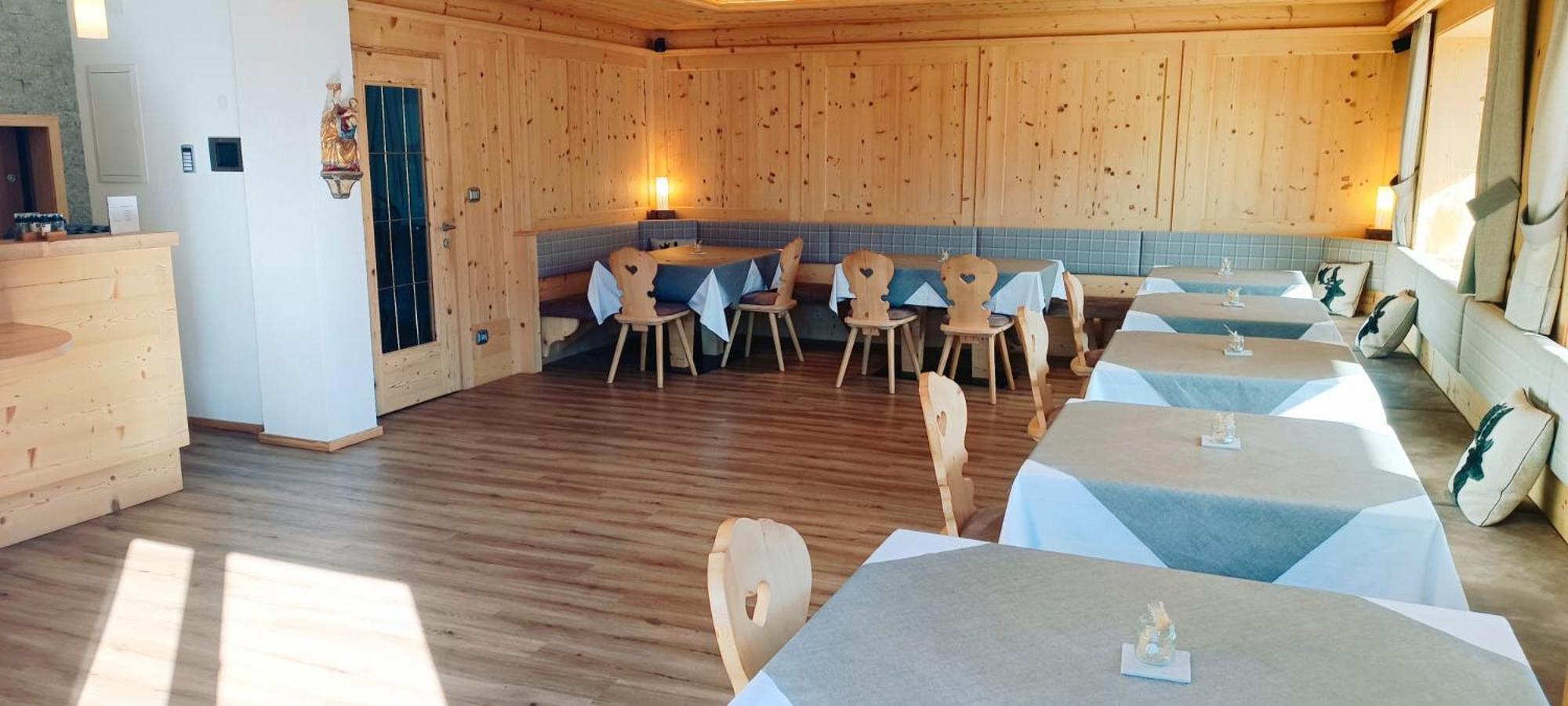 Garni Alba Bed & Breakfast Ortisei Exteriér fotografie