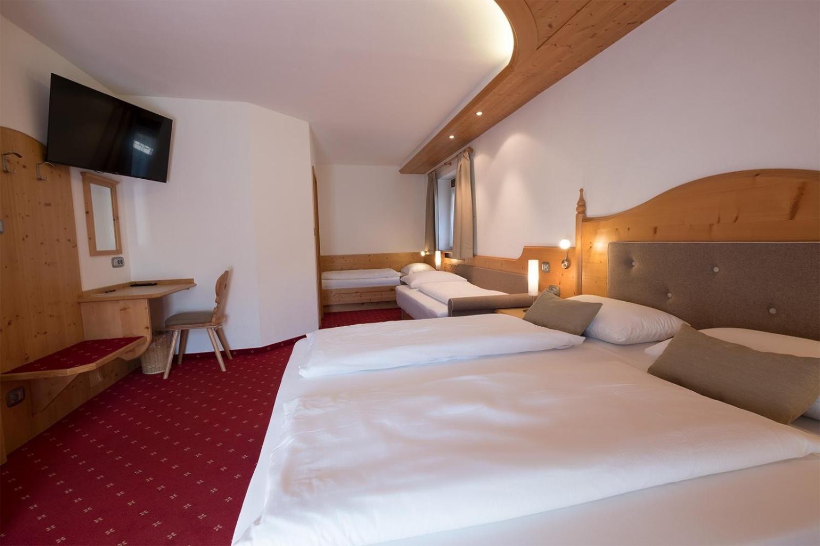 Garni Alba Bed & Breakfast Ortisei Exteriér fotografie