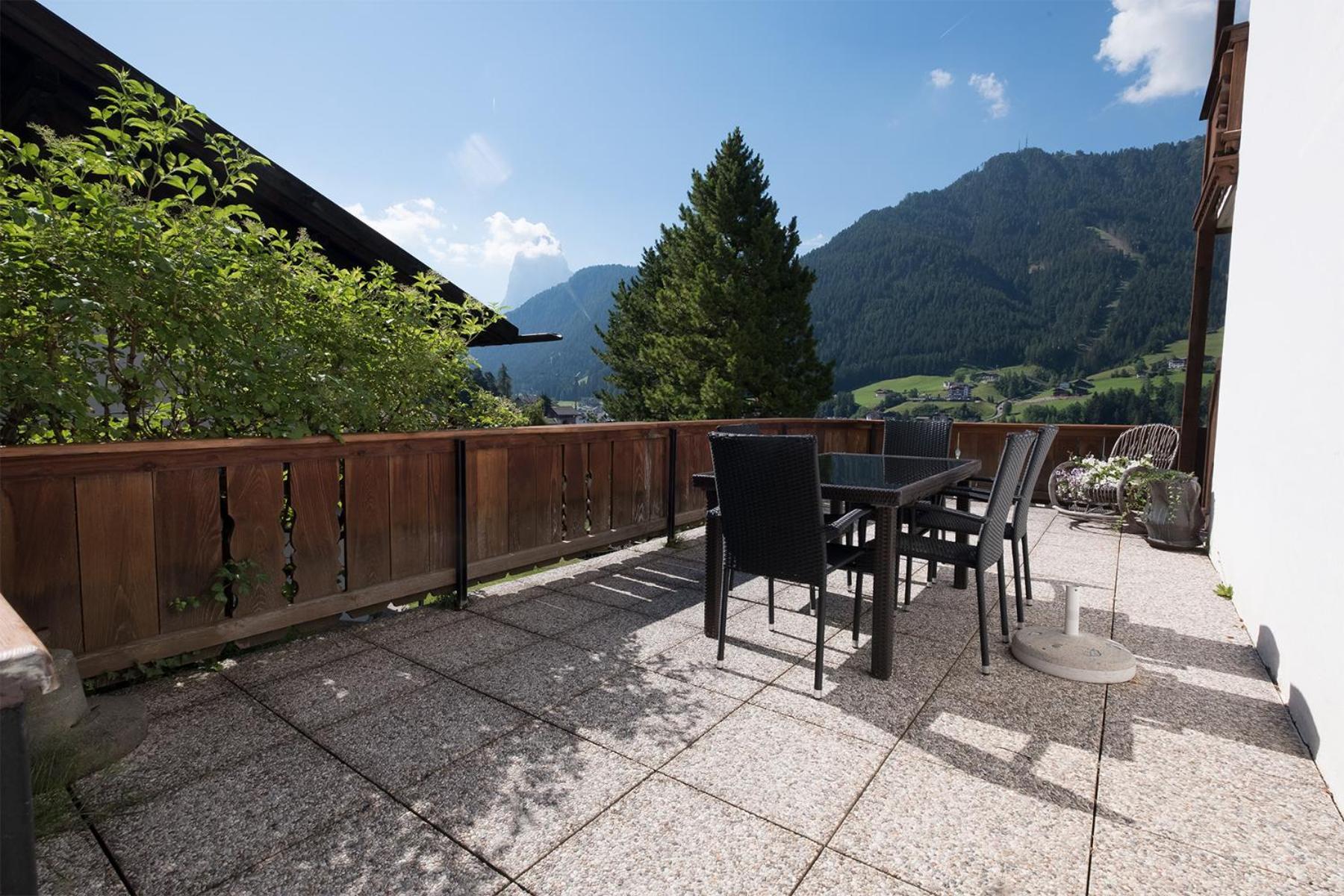 Garni Alba Bed & Breakfast Ortisei Exteriér fotografie